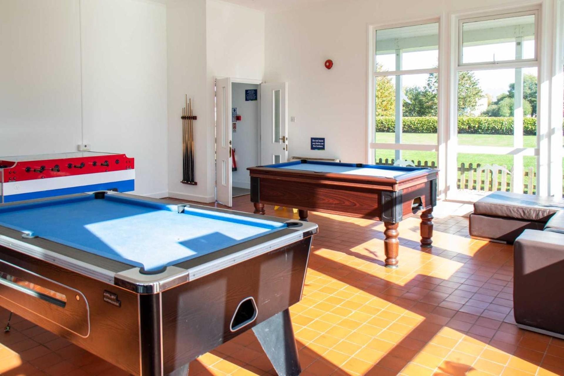 Luxury Kingfisher Lodge, Isis Lake, Within The Cotswold Waterpark Cirencester Exterior foto